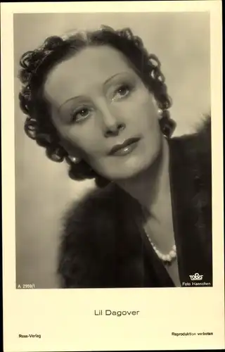 Ak Schauspielerin Lil Dagover, Ross Verlag A 2959 1, Portrait, Tobis Film