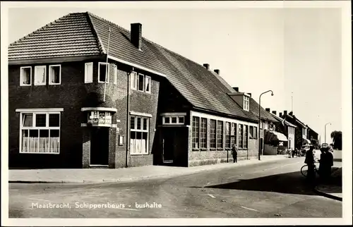 Ak Maasbracht Limburg Niederlande, Schippersbeurs, bushalte