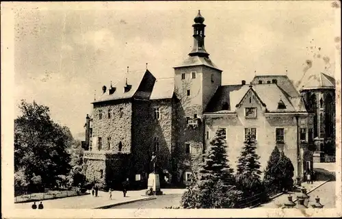 Ak Kutná Hora Kuttenberg Mittelböhmen, Gebäude, Denkmal