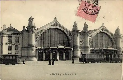 Ak Tours Indre et Loire, Bahnhof, Straßenseite, Straßenbahnen