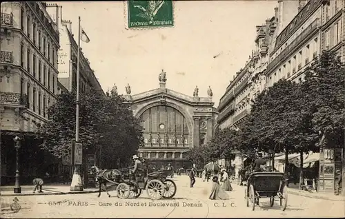 Ak Paris, Gare du Nord et Boulevard Denain, Kutschen am Bahnhof
