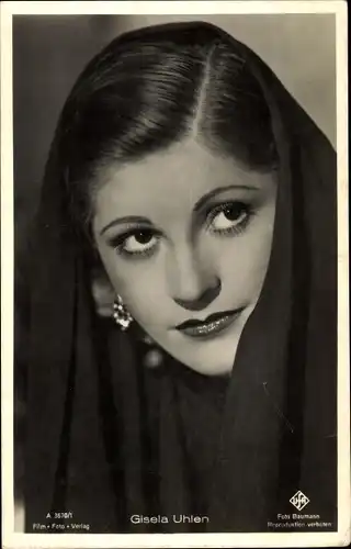 Ak Schauspielerin Gisela Uhlen, Portrait, Tuch, Ohrring, UFA Film, Film Foto Verlag A 3670 1