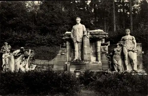 Ak Lázně Jeseník Bad Gräfenberg Frývaldov Freiwaldau Reg. Olmütz, Priessnitzuv pomnik