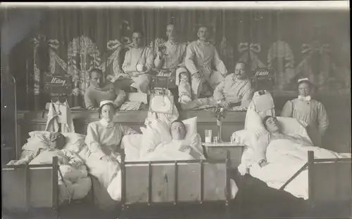 Foto Gliwice Gleiwitz Oberschlesien, Niederländisches Rotes Kreuz, Lazarett, Bovenafdeeling