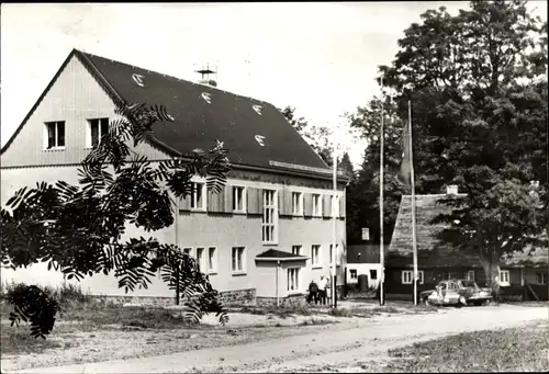 Ak Holzhau Rechenberg Bienenmühle Erzgebirge, Jugendherberge Hilde Coppi, Außenansicht