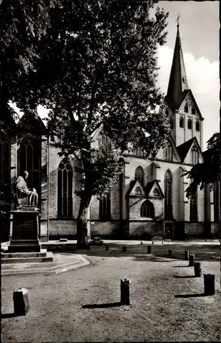 Ak Kempen am Niederrhein, Propsteikirche und Thomas Denkmal