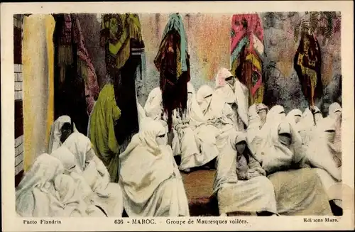 Ak Marokko, Maroc, Groupe de Mauresques voilées, Vermummte Frauen