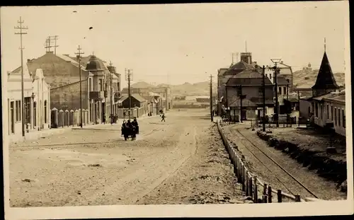 Ak Mosambik, Straßenpartie, Gleise