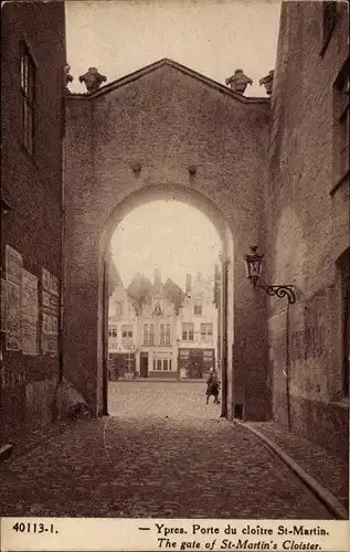 Ak Ypres Westflandern, Porte du cloître St. Martin