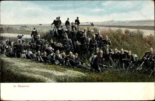 Ak In Reserve, Deutsche Soldaten in Uniformen