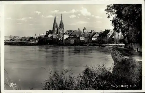 Ak Regensburg an der Donau Oberpfalz, Teilansicht, Brücke