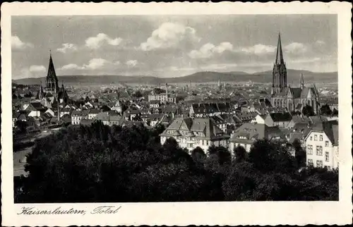 Ak Kaiserslautern in Rheinland Pfalz, Blick auf Stadt über den Häuserdächern