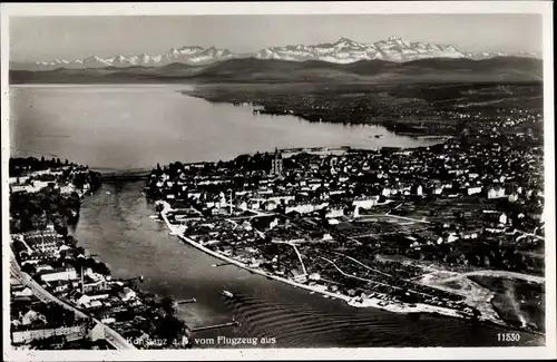 Ak Konstanz am Bodensee, Fliegeraufnahme vom Ort