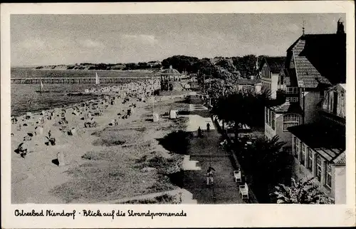 Ak Ostseebad Niendorf Timmendorfer Strand, Blick auf die Strandpromenade