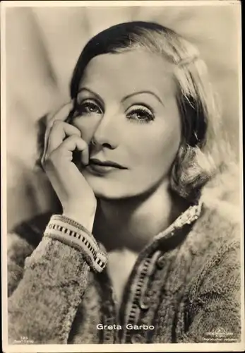 Ak Schauspielerin Greta Garbo, Portrait, Ross 525