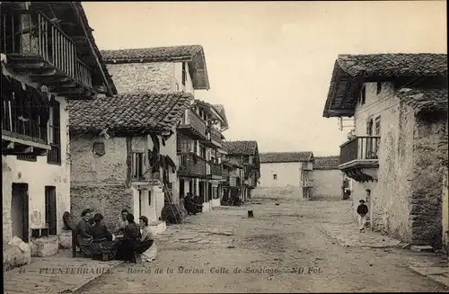 Ak Fuenterrabia Baskenland, Calle de Santiago, Barrio de la Marina