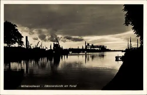 Ak Wilhelmshaven an der Nordsee, Dämmerstunde am Kanal