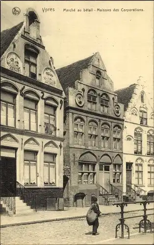 Ak Ypres Ypern Westflandern, Marché au bétail, Maisons des Corporations