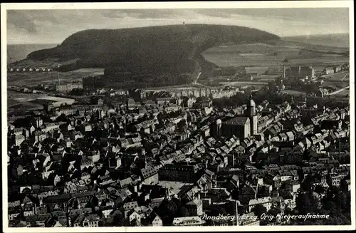 Ak Annaberg Buchholz Erzgebirge, Fliegeraufnahme vom Ort, Pöhlberg