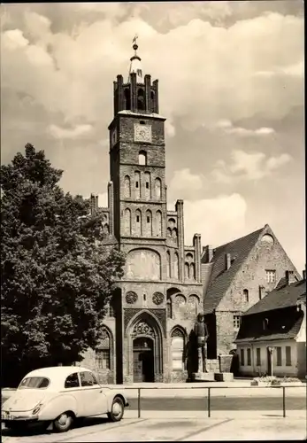 Ak Brandenburg an der Havel, Rathaus mit Roland, Auto