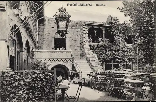 Ak Bad Kösen Naumburg an der Saale, Rudelsburg, Burghof