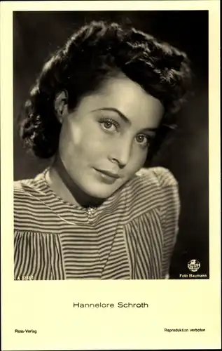 Ak Schauspielerin Hannelore Schroth, Portrait