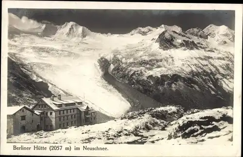 Foto Ak Ginzling Mayrhofen in Tirol, Berliner Hütte im Neuschnee