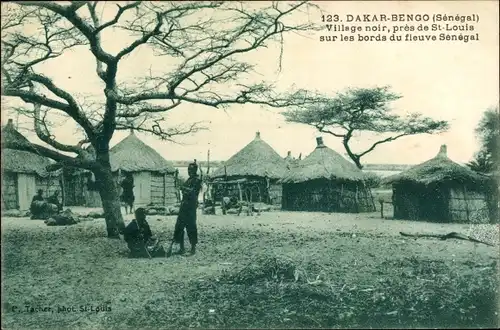 Ak Dakar Senegal, Village noir, pres de St-Louis sur les bords du fleuve Senegal, Dakar-Bengo