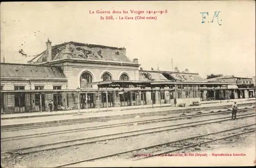 Ak Saint Dié des Vosges, La Gare, La Guerre dans les Vosges 1914-1918