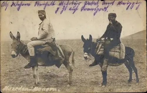 Foto Ak Mazedonische Bauern, auf Eseln reitend