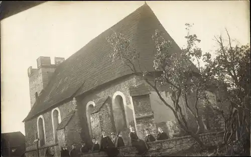 Foto Ak Szobiszowice Petersdorf Gliwice Gleiwitz Schlesien, Oude Kerk, niederländ. Krankenschwestern