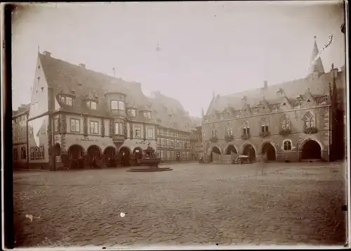 Foto Goslar in Niedersachsen, Partie am Rathaus, um 1920