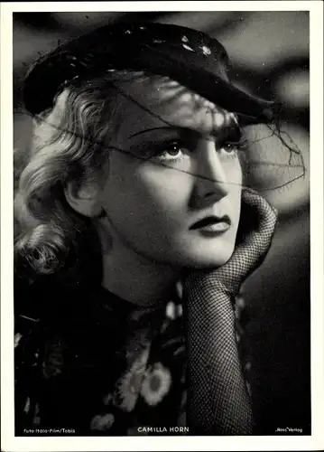 Foto Schauspielerin Camilla Horn, Portrait, Hut, Schleier