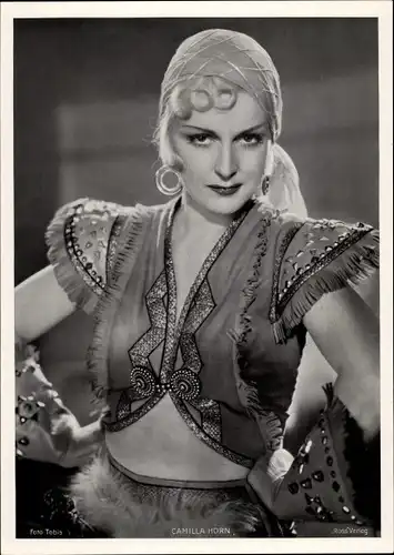 Foto Schauspielerin Camilla Horn, Portrait, Filmkostüm