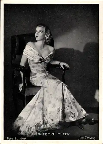 Foto Schauspielerin Ingeborg Theek, Sitzportrait