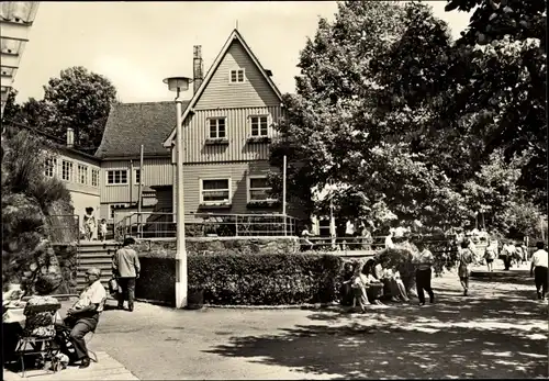 Ak Kriebstein Sachsen, Talsperre, HO-Gaststätte, Außenansicht, Blick auf die Terrasse