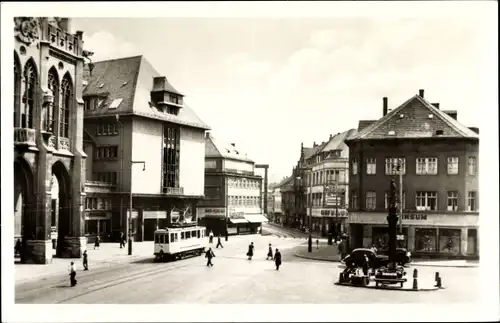 Ak Erfurt in Thüringen, Fischmarkt, Tram, Konsum