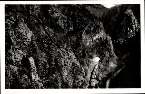 Ak Posthalde Breitnau im Schwarzwald, Höllental, Hirschsprung, Höllentalbahn