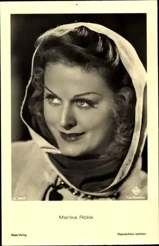 Ak Schauspielerin Marika Rökk, Portrait, Ross Verlag A 3084/1