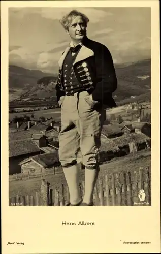 Ak Schauspieler Hans Albers, Portrait in Tracht, Ross Verlag 8959/1