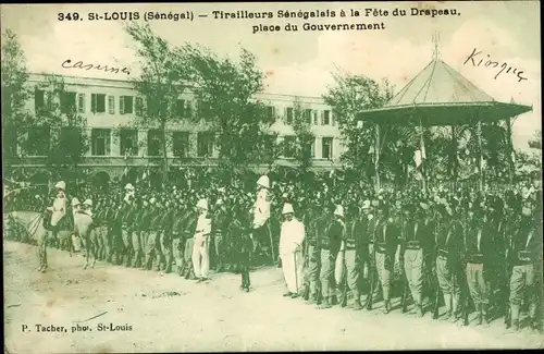 Ak Saint Louis Senegal, Tirailleurs Senegalais a la Fete du Drapeau, place du Gouvernement