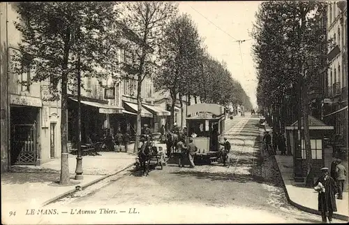Ak Le Mans Sarthe, L'Avenue Thiers, Straßenbahn