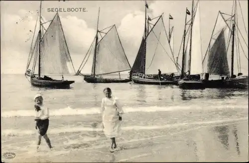 Ak Segelboote, Segelpartie, Kinder, Strand