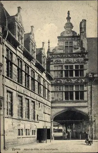 Ak Ypres Ypern Flandern, Hôtel de Ville et Conciergerie