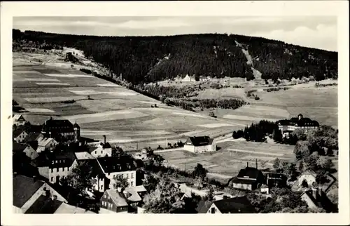 Ak Oberwiesenthal im Erzgebirge Sachsen, Panorama mit Fichtelberg