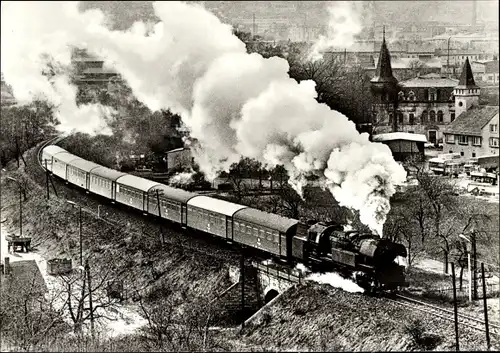 Ak Gera in Thüringen, Dampflok P 6051 nach Altenburg bei der Ausfahrt Gera Süd, April 1978