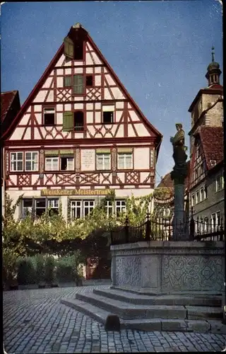 Ak Rothenburg ob der Tauber Mittelfranken, Brunnen am Kapellenplatz, Weinkeller Meistertrunk