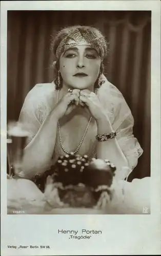 Ak Schauspielerin Henny Porten, Portrait, Tragödie