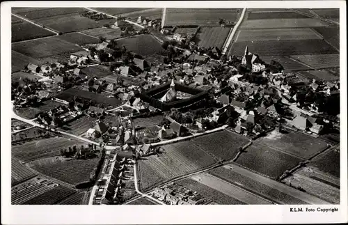 Ak Marrum Noardeast Fryslân Friesland Niederlande, Fliegeraufnahme vom Ort