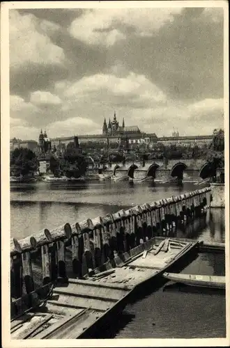 Ak Praha Prag Tschechien, Blick zum Schloss